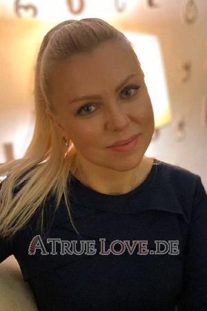 201701 - Juliia Alter: 45 - Ukraine