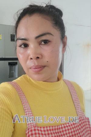 214530 - Sokny Alter: 42 - Cambodia