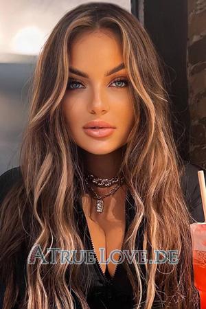 214680 - Ivanna Alter: 25 - Ukraine