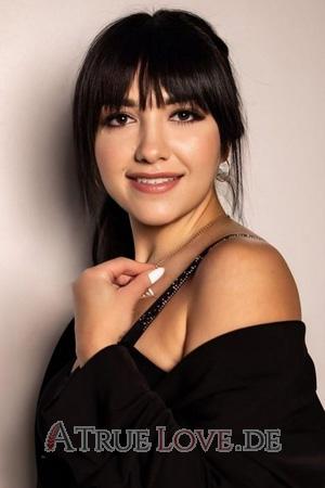 214866 - Alina Alter: 36 - Ukraine