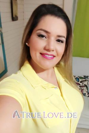 215404 - Yesenia Alter: 43 - Costa Rica