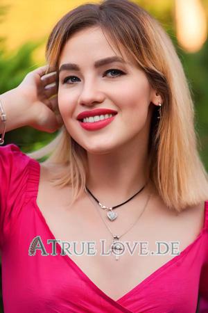 216784 - Vitalina Alter: 28 - Ukraine