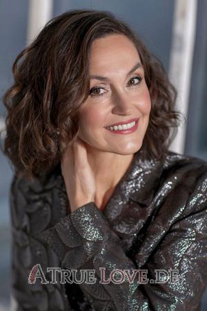 218522 - Maryna Alter: 54 - Ukraine