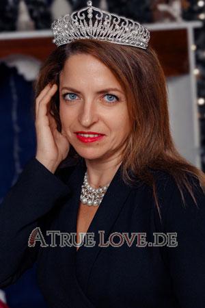 220919 - Oleksandra Alter: 48 - Ukraine