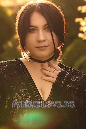 224600 - Olga Alter: 34 - Ukraine