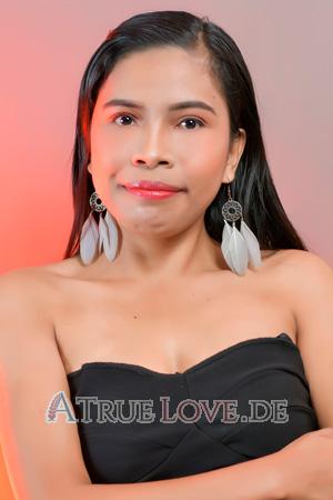 Ladies of Philippinen