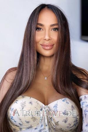 224861 - Yulia Alter: 38 - Ukraine