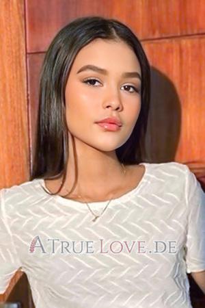 225360 - Livyhen Alter: 19 - Kolumbien