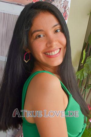 225369 - Valeria Alter: 27 - Peru