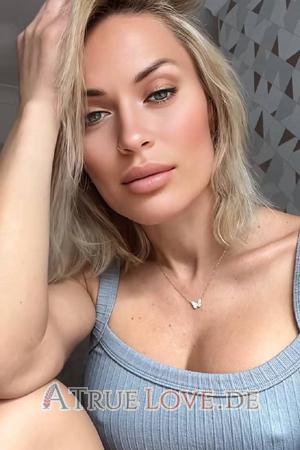225942 - Olga Alter: 38 - Moldawien