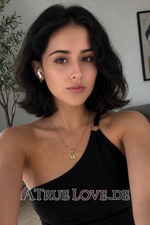 227735 - Diana Alter: 18 - Ukraine