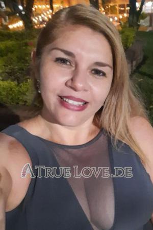 229341 - Adriana Alter: 47 - Costa Rica