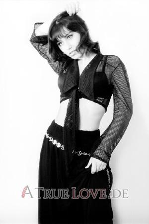 53382 - Anna Alter: 22 - Ukraine