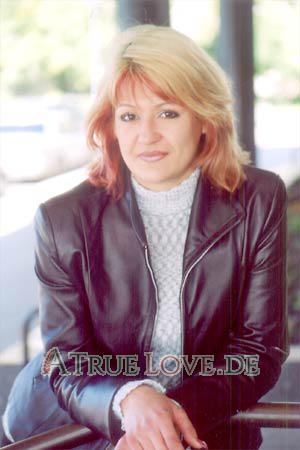 54801 - Elena Alter: 37 - Russia