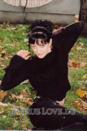 57327 - Olga Alter: 28 - Ukraine