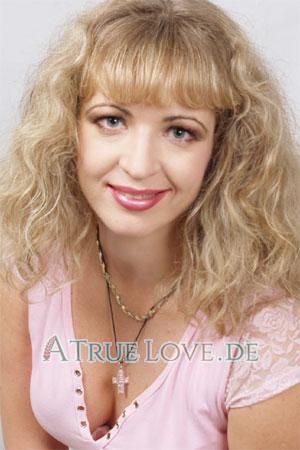 91253 - Veronica Alter: 36 - Ukraine