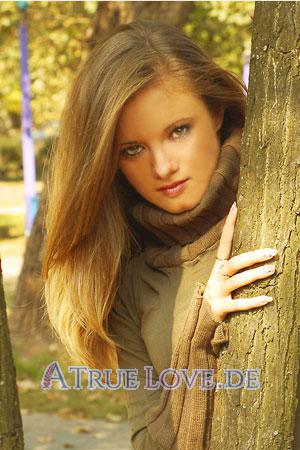 99018 - Lubov Alter: 24 - Ukraine