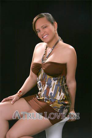 99322 - Gisell Alter: 28 - Kolumbien
